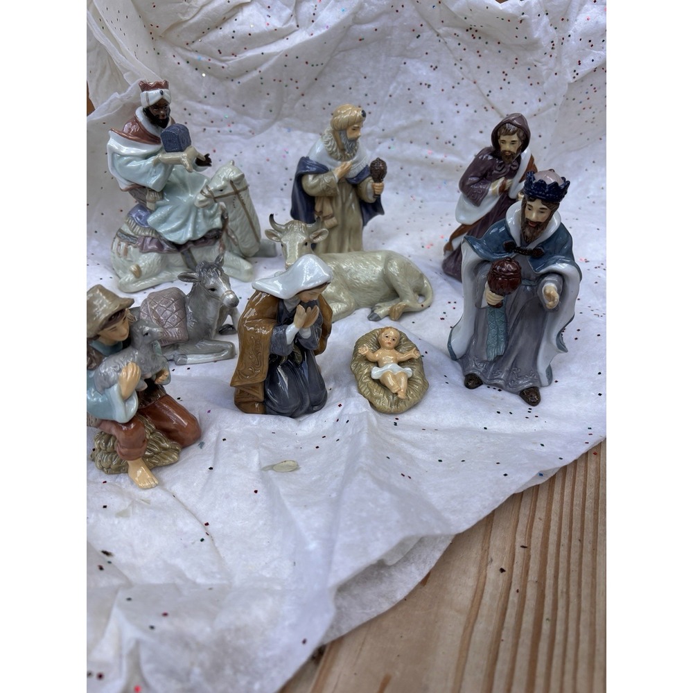 Home For The Holidays Nativity Mary Joseph Jesus Mule  Cow Wise Men 4-6" (desc)